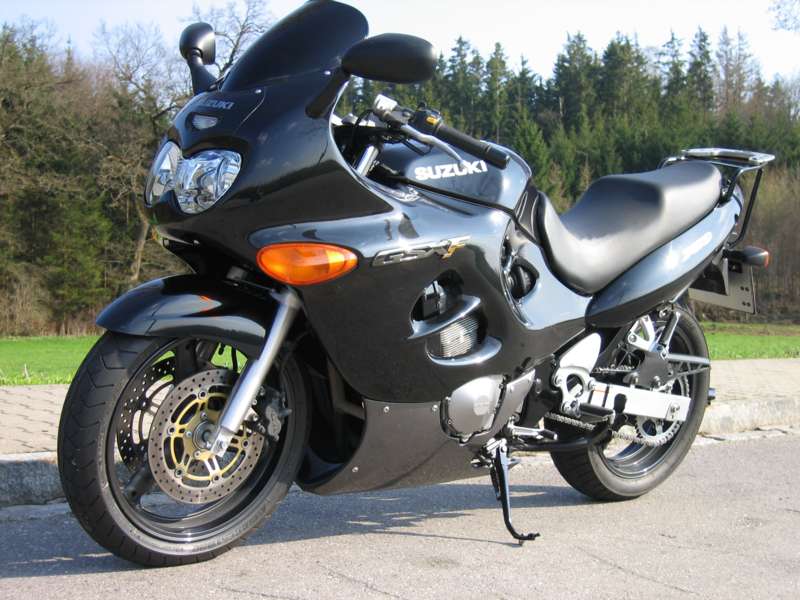 Suzuki GSX750F